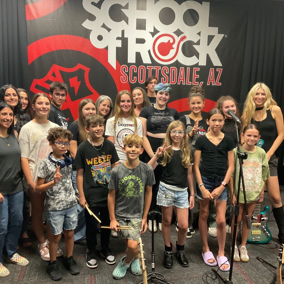 Blu DeTiger stopped by to inspire the next generation of musicians with her Signature Fender Bass and few words of wisdom!