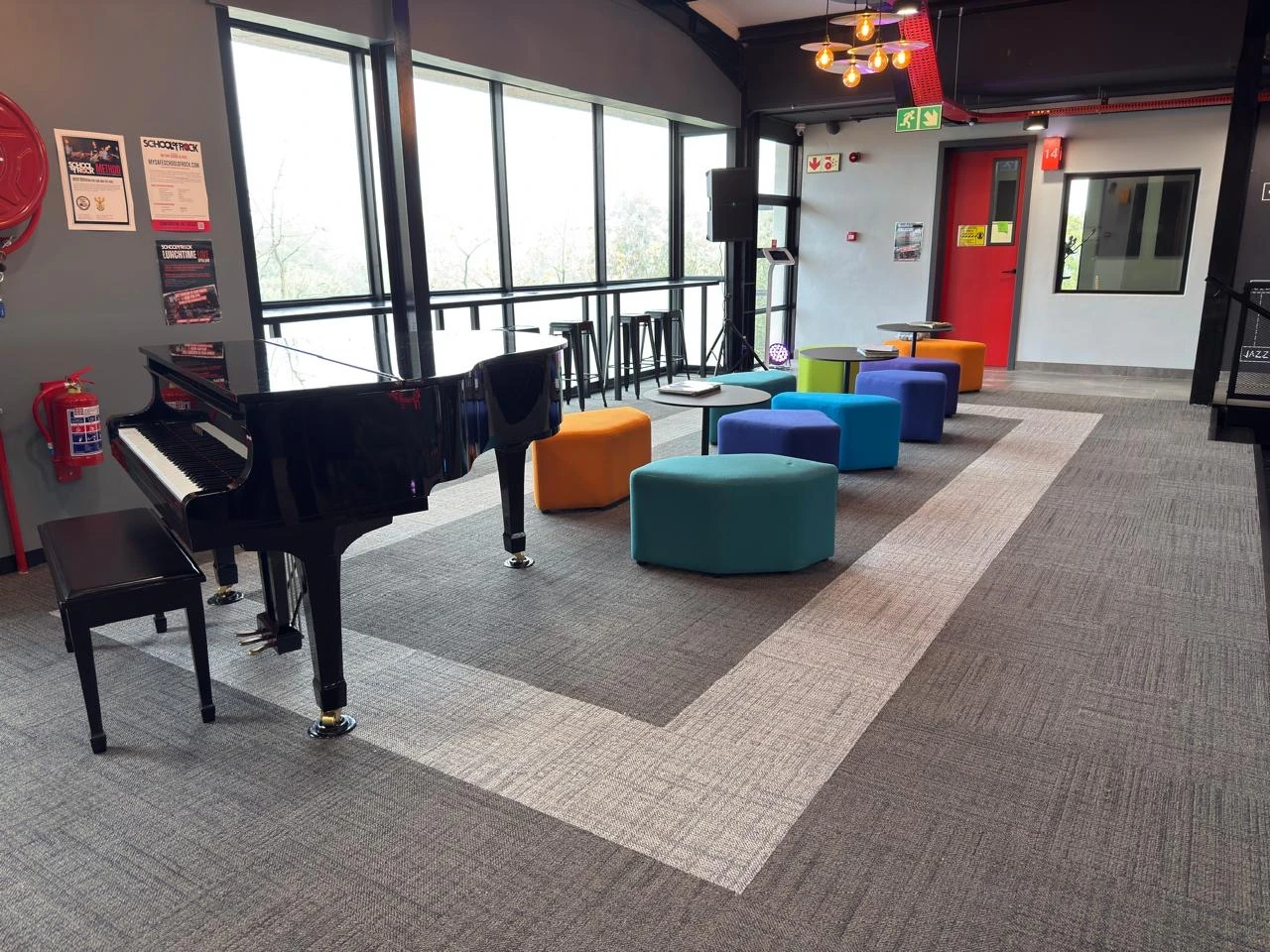 School of Rock Devonbosch Student Lounge