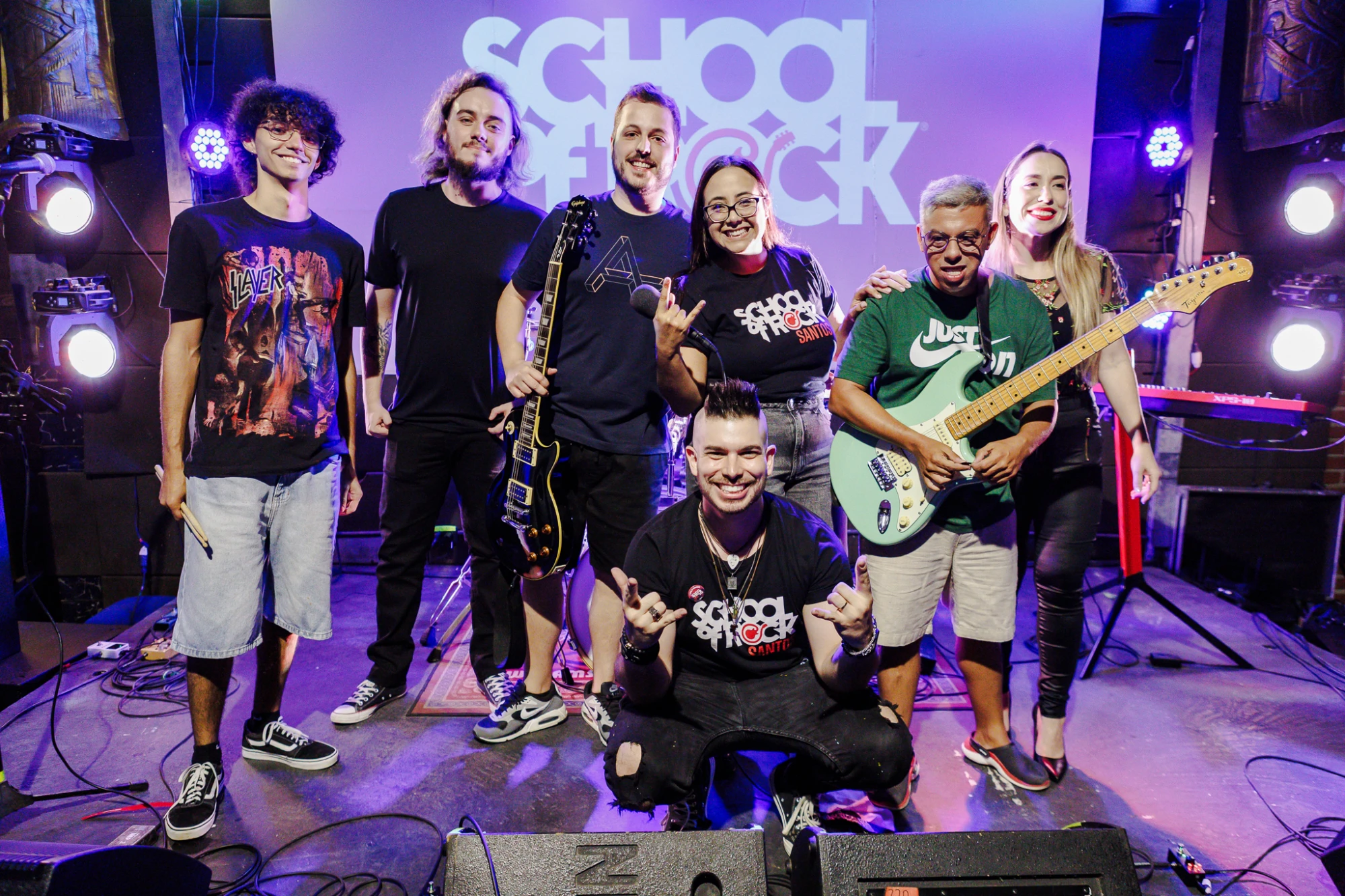 School of Rock Santos - nós fazemos SHOWS para ensinar MÚSICA.