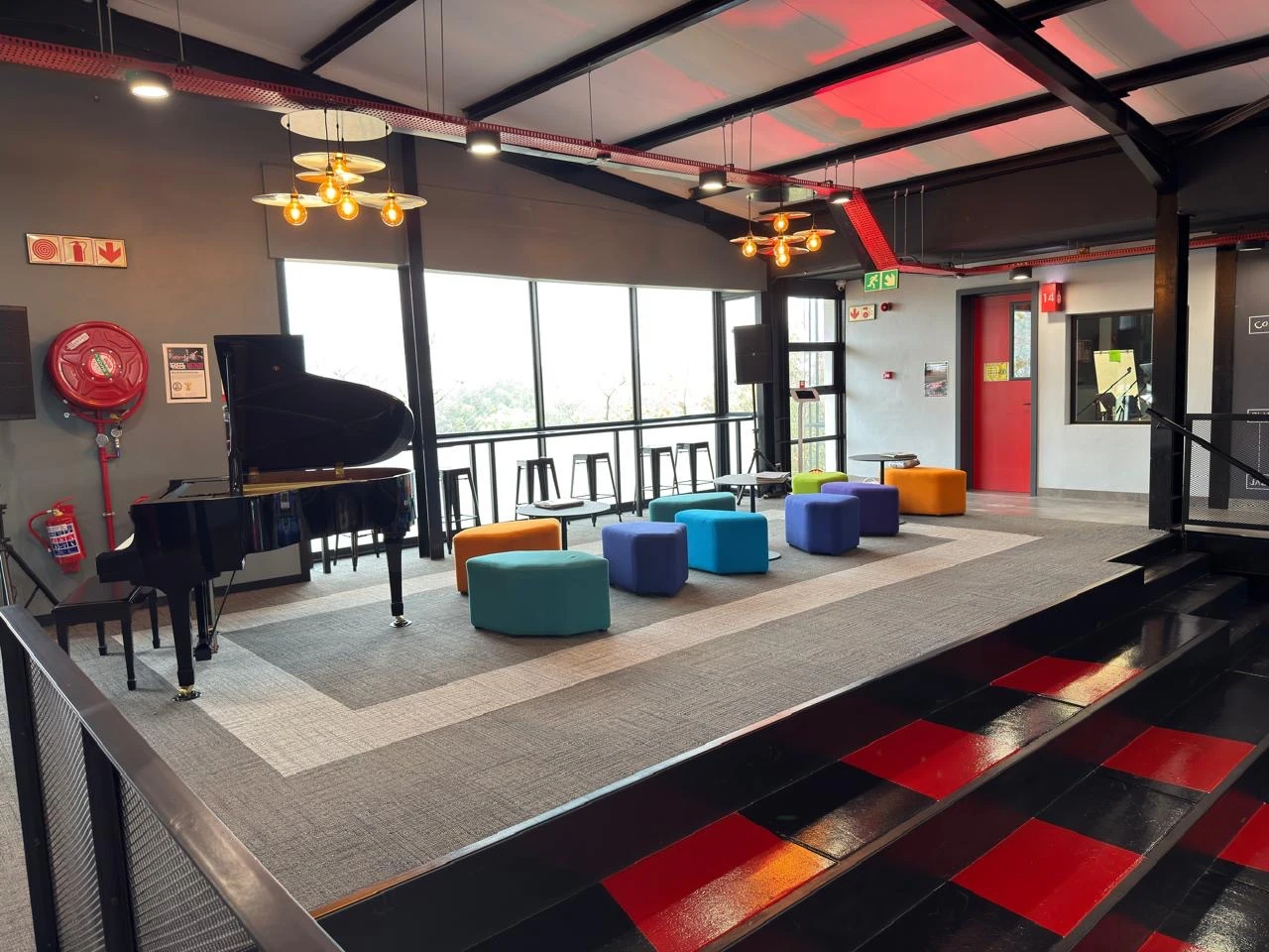 School of Rock Devonbosch Student Lounge and Performance area