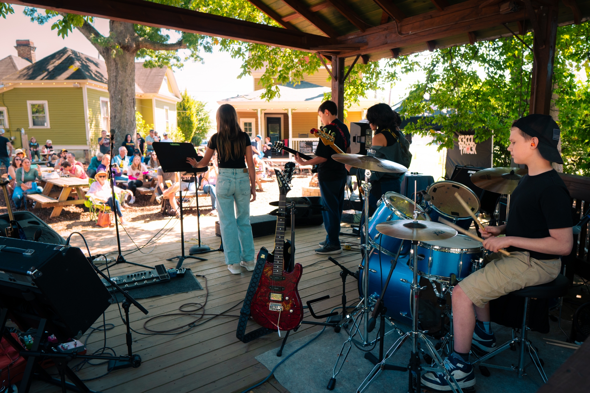 Performance Band at Oden Brewing Company