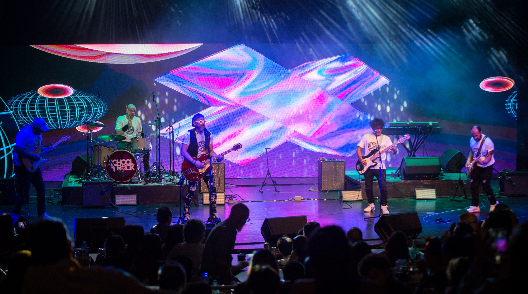 ¿Quieres tocar en vivo y divertirte? Performance Adultos es para ti.