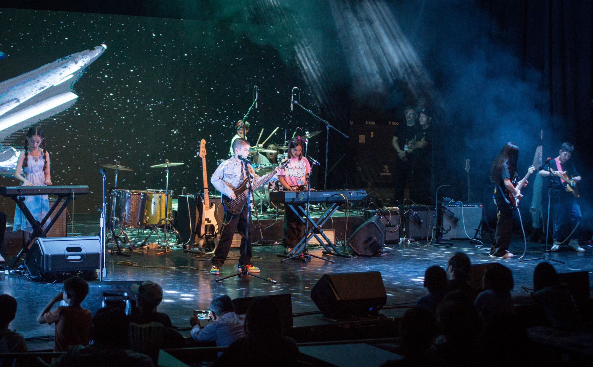 Rock 101 te abre las puertas. Sé parte y brilla en el escenario.