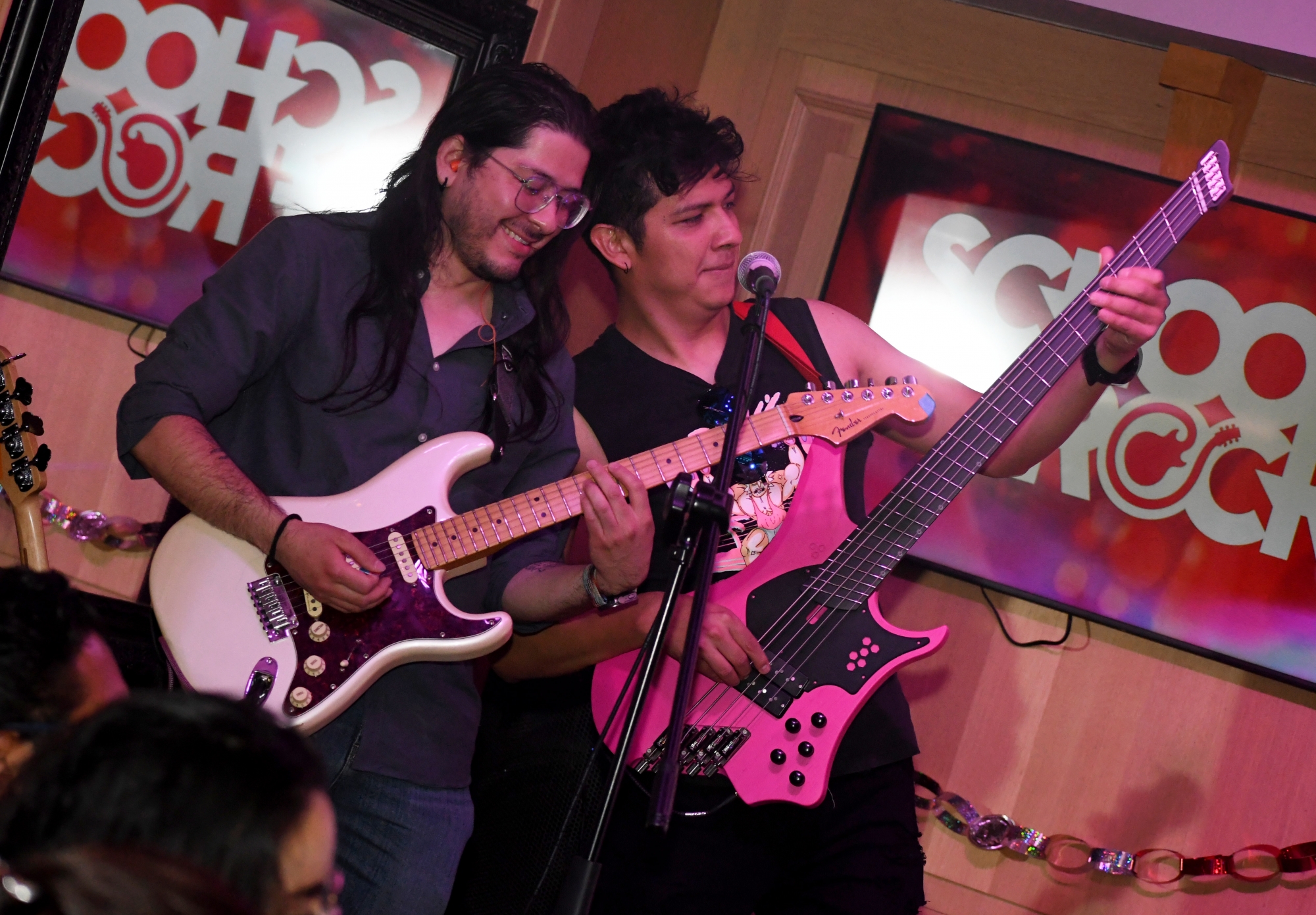 Redescubre tu pasión por la música con Performance Adultos.