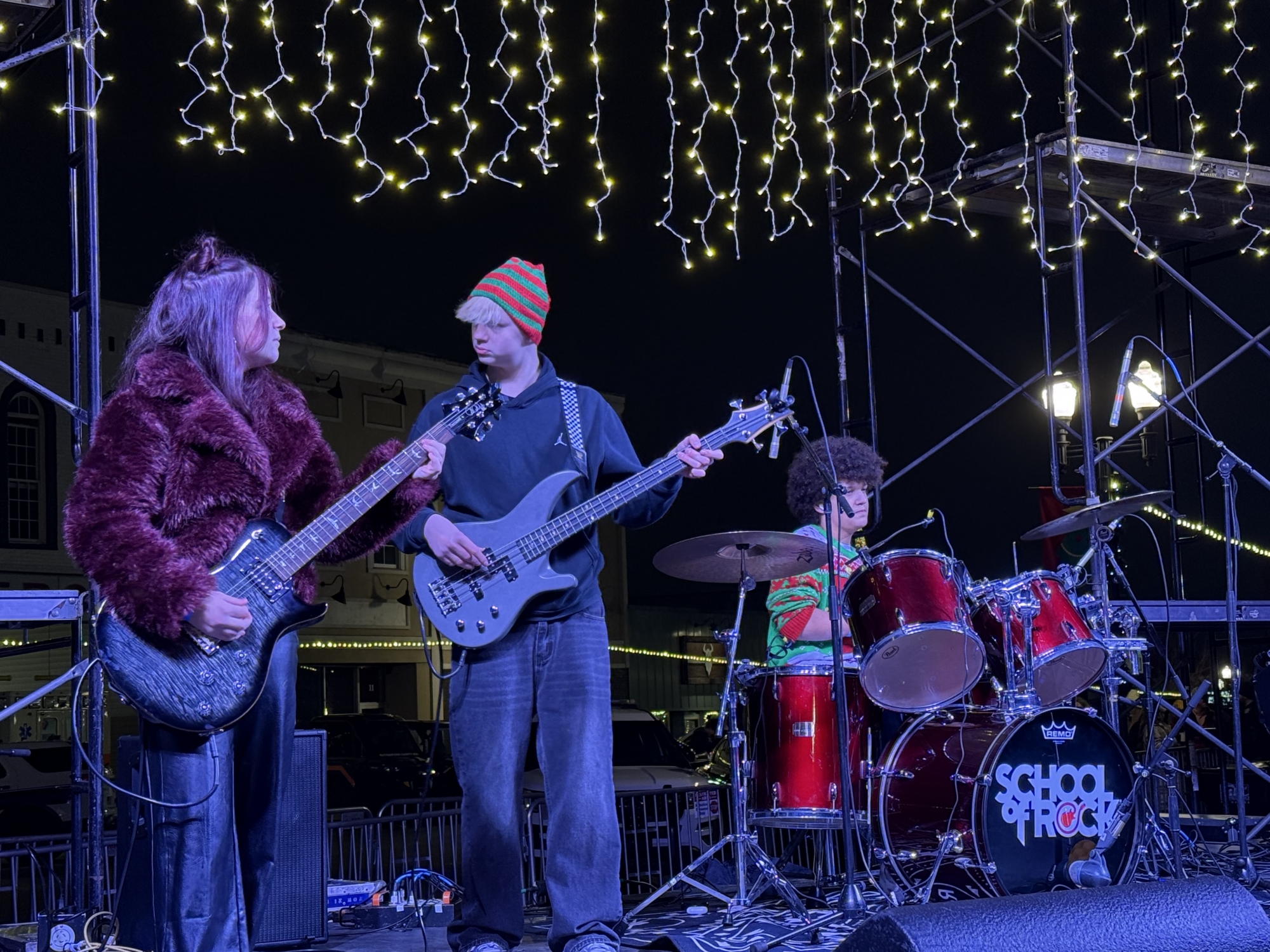 Learn to play live on stage with others at School of Rock.