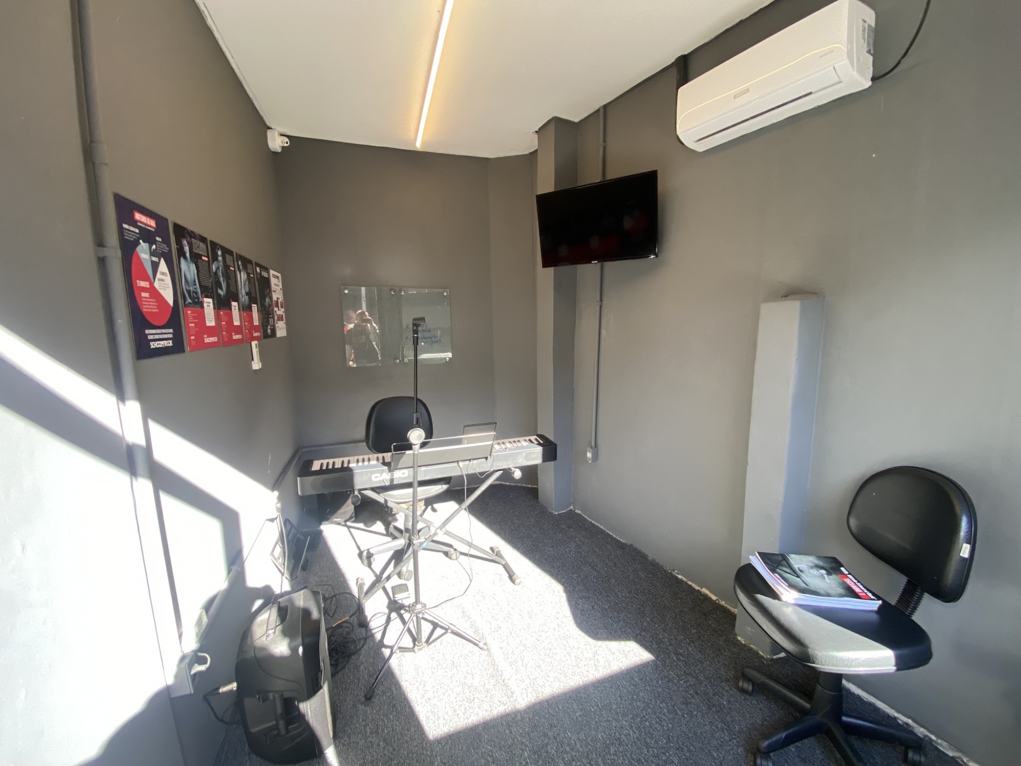 Singing classroom.