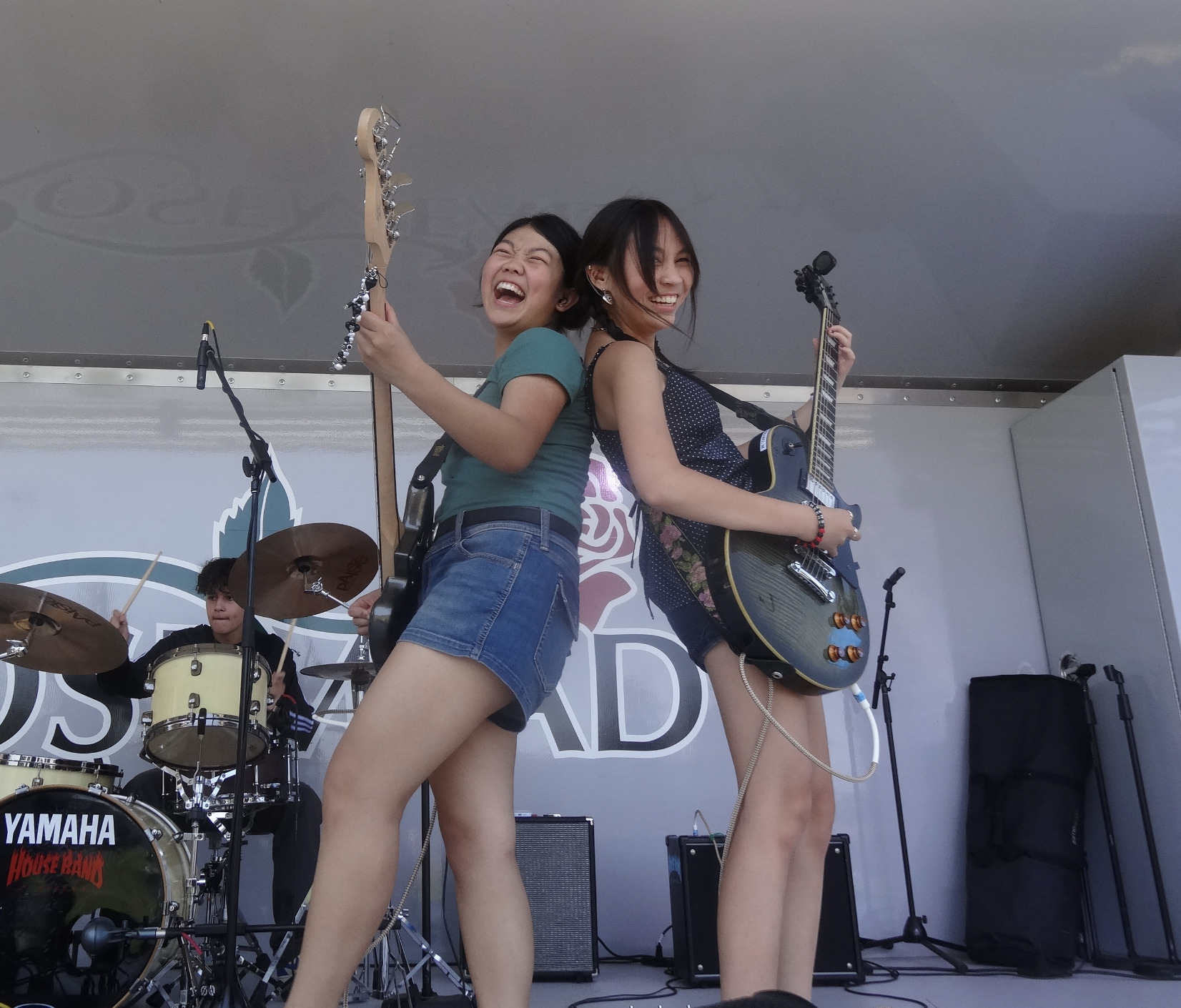 Iconic House Band gig moment!