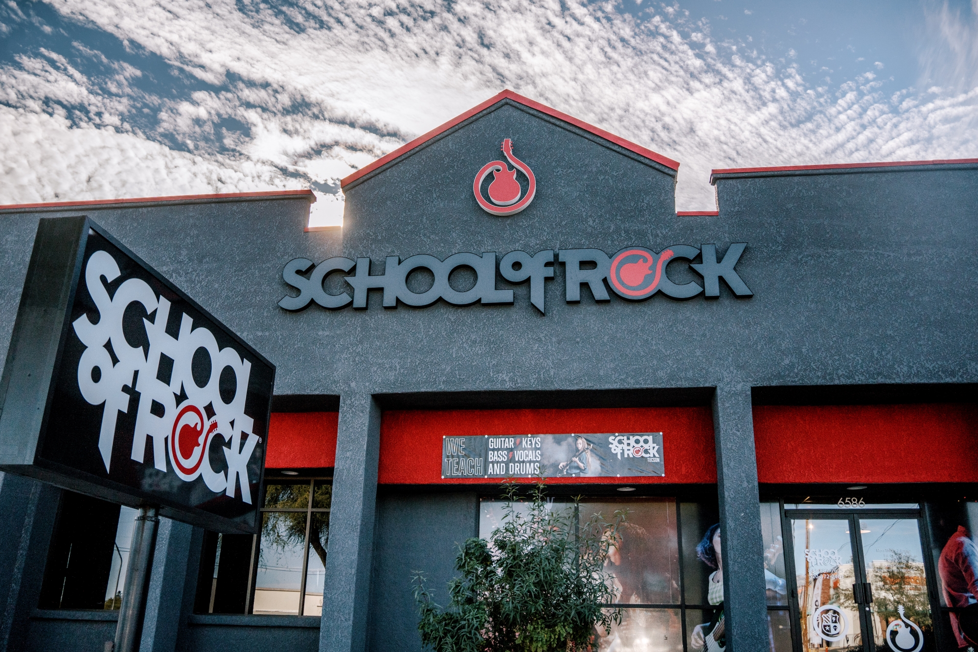 Welcome to School of Rock Tucson!