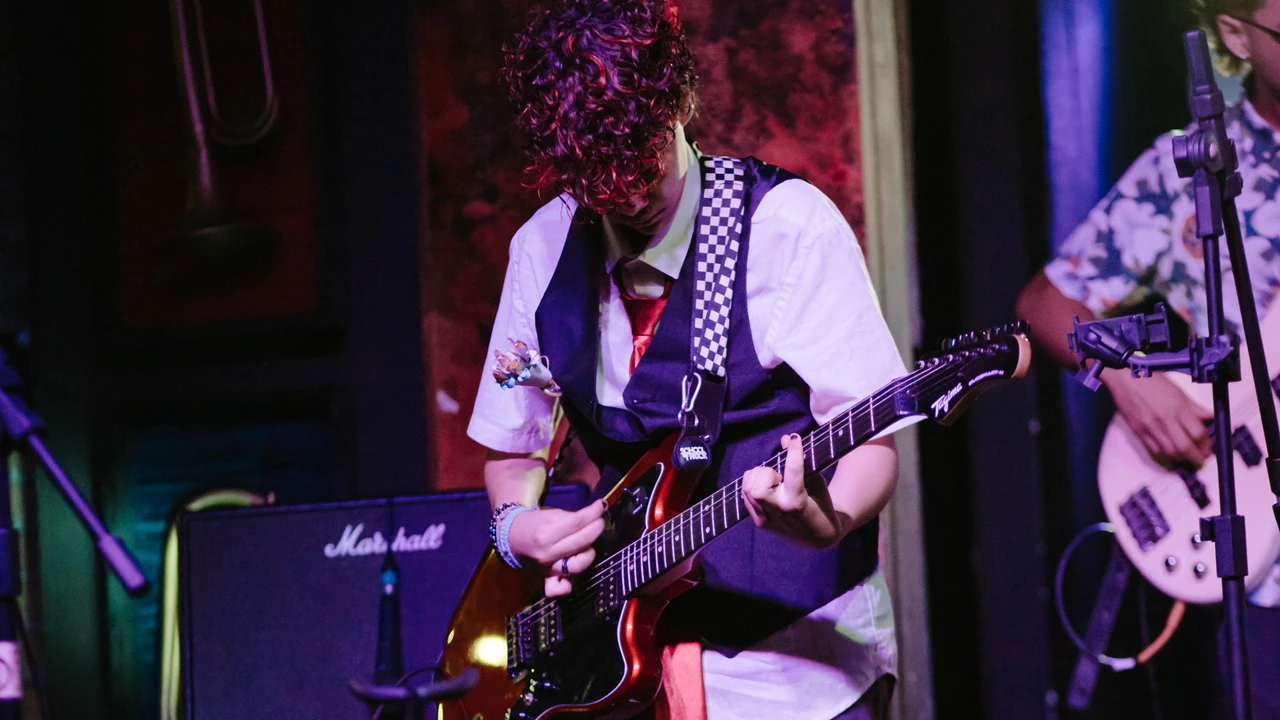XI SHOW DE TEMPORADA - POP PUNK & EMO