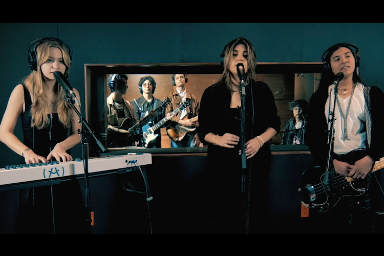 House Band grabando Bohemian Rhapsody