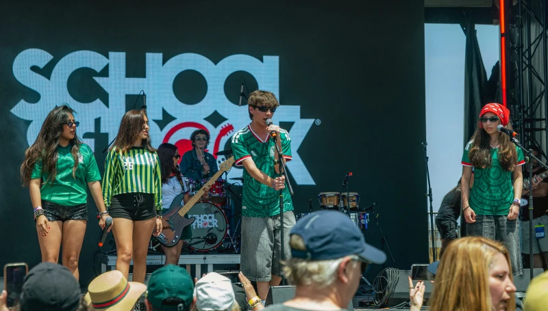 Alumnos de la House Band tocaron en escenarios de la capital portuguesa, entre ellos Rock in Rio Lisboa, gracias al impulso de School of Rock Pedregal, la mejor escuela de música de la CDMX.