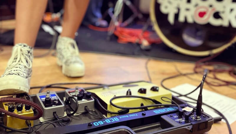 Guitar Pedal Settings Used by 7 Famous Artists