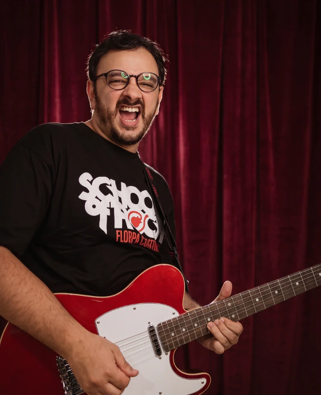 Professor de Guitarra, Professor de Baixo Leonardo Lima