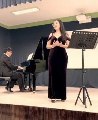 Keyboard + Piano Teacher, Vocal Teacher Jessica Bermudez