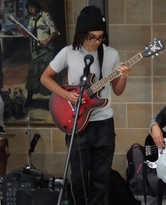 Bass Guitar Teacher, Guitar Teacher Eric Leech