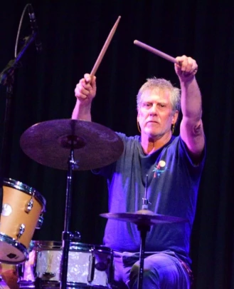 PROFESOR DE BATERIA MARCELO FERNANDEZ