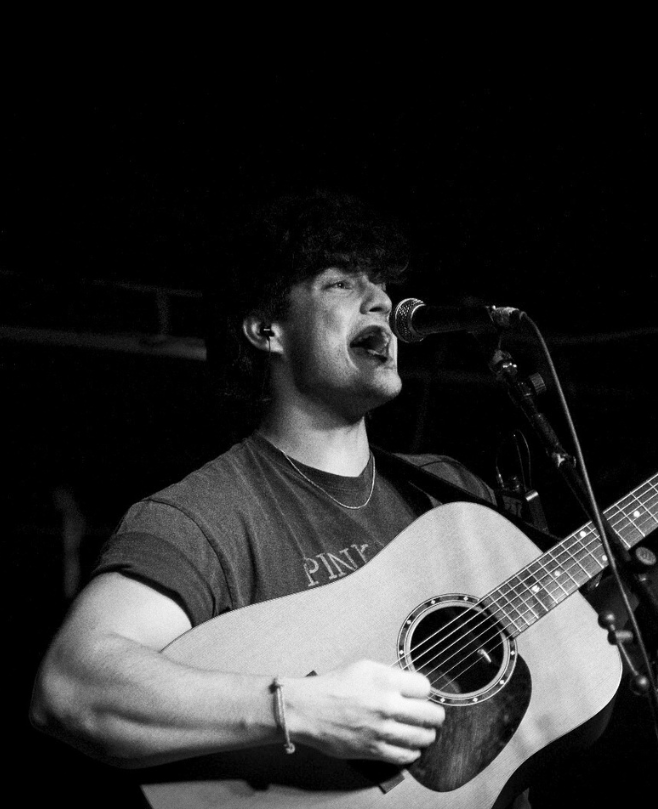 Profesor de Guitarra, Batería y Bajo Jorge Alvarez