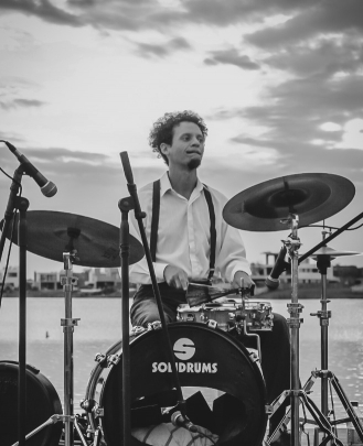 Profesor de Batería y Nivel Inicial Juan Gudiño