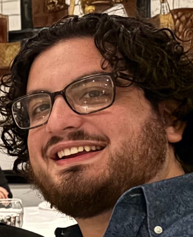 Keyboard + Piano Teacher, Bass Guitar Teacher Ari Modlin