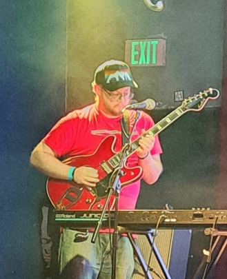 Bass Guitar Teacher, Guitar Teacher, Vocal Teacher, Drum Teacher, Keyboard + Piano Teacher Ben Glasscock