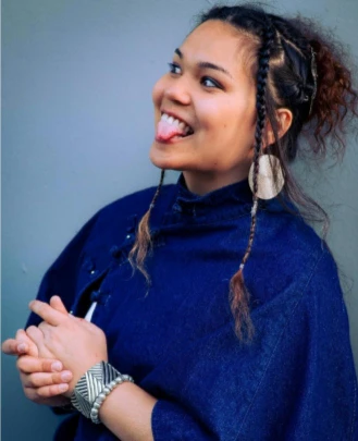 Vocals Teacher, Keyboard + Piano Teacher, Drum Teacher Lea