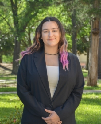 Bass Guitar Teacher, Vocals Teacher, Drums Teacher, Keyboard + Piano Teacher Alexis Marshall