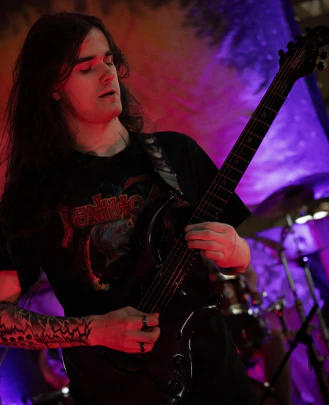 Guitar Teacher Liam Huehn