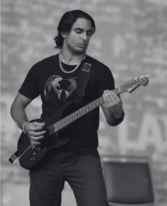 Rookies Teacher, Guitar Teacher, Keyboard + Piano Teacher, Bass Guitar Teacher Ash Shahidi