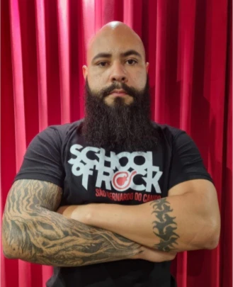 Professor de Bateria Mateus Souza
