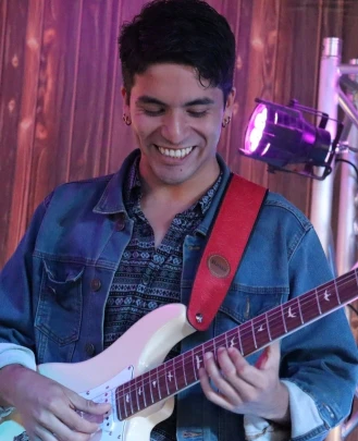 Instructor de Guitarra Camilo Rubio