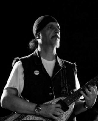 Professor de Guitarra e Baixo Carlos Broker