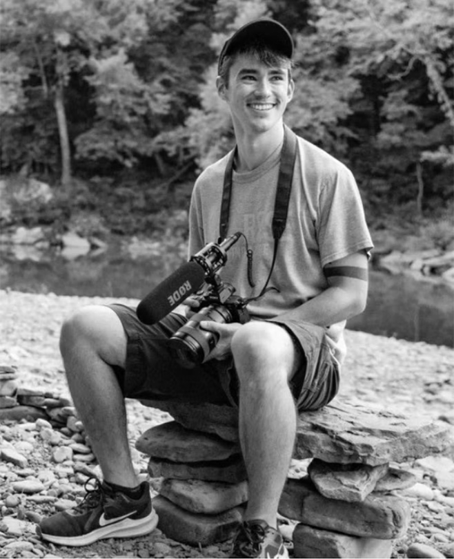 Keyboard + Piano Teacher, Bass Guitar Teacher, Guitar Teacher George Allan