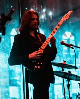 Guitar Teacher, Bass Guitar Teacher, Vocal Teacher, Keyboard + Piano Teacher Cooper Pokrentowski