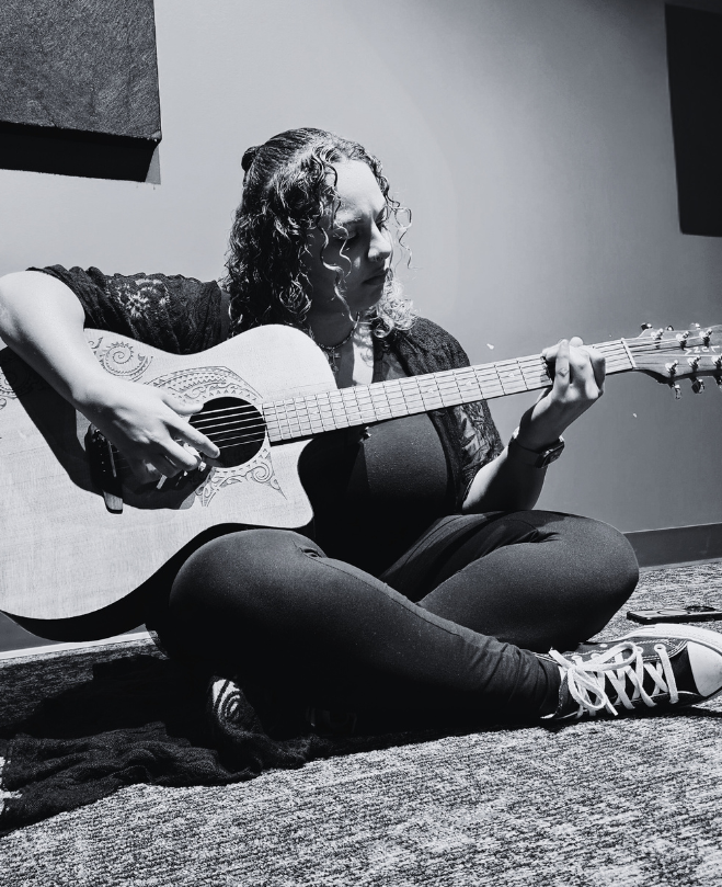 Bass Guitar Teacher, Guitar Teacher, Vocal Teacher, Keyboard + Piano Teacher Natalia Layne