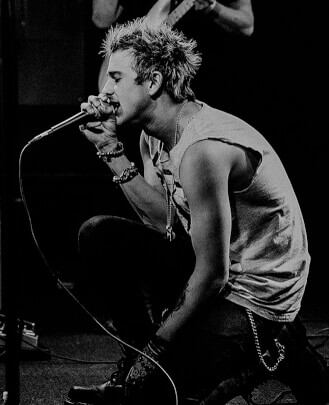 Music Director, Guitar Teacher, Bass Guitar Teacher, Keyboard + Piano Teacher, Vocal Teacher Dalton Rapattoni