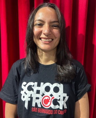 Professora de Teclado e Musicalização Infantil Daniele Silva