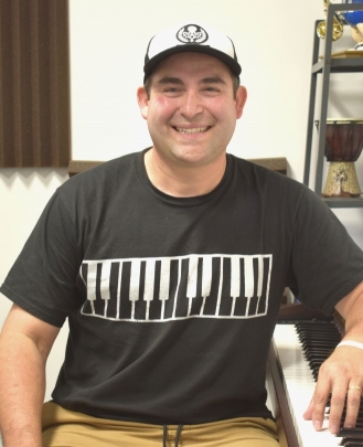 Music Director, Keyboard + Piano Teacher, Guitar Teacher Daniel Batres