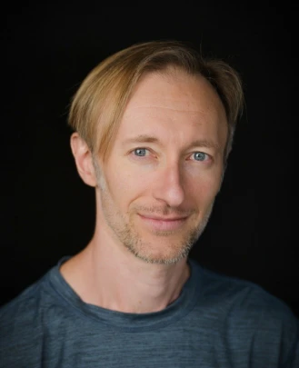 Guitar Teacher, Bass Guitar Teacher, Keyboard + Piano Teacher Dan Knoflicek