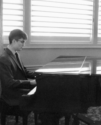 Singing Teacher, Piano Teacher Peter Aburto