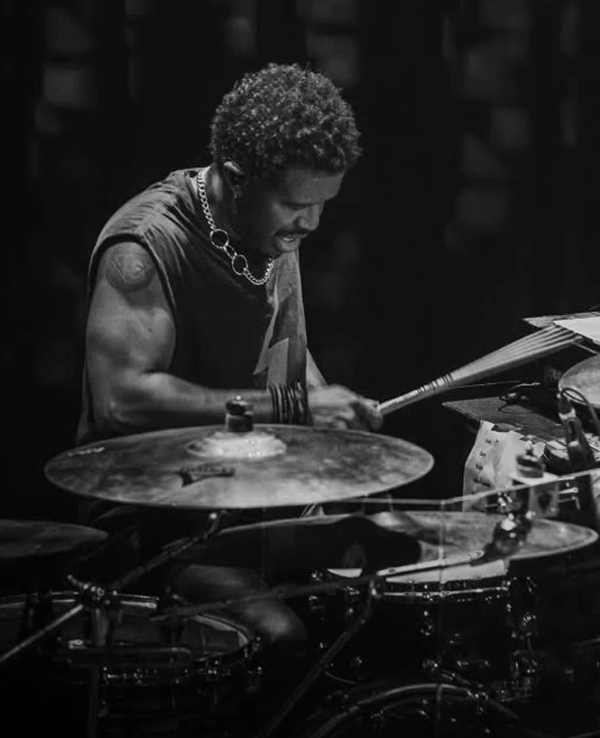 Bass Guitar Teacher, Guitar Teacher, Vocal Teacher, Drum Teacher Dion Murdock