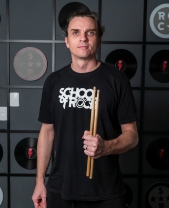 Professor de Bateria e Guitarra Renato Hafermann