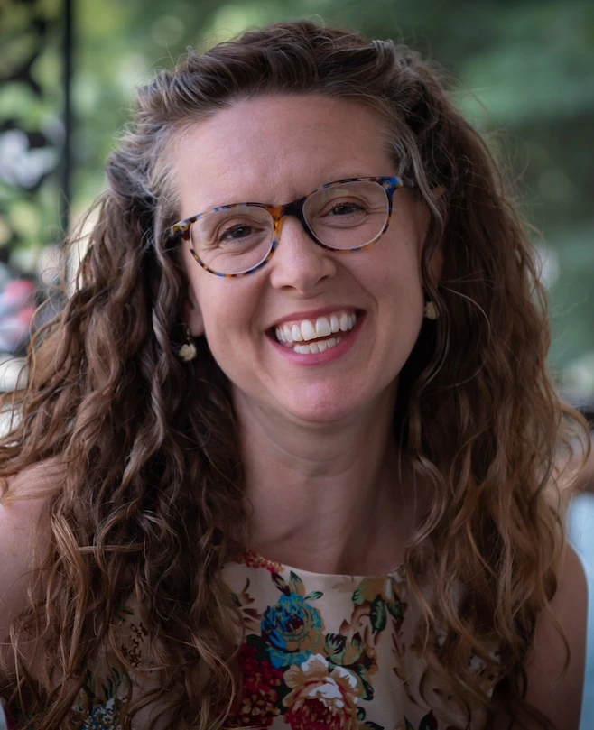 Music Therapist Kristin Kummer 