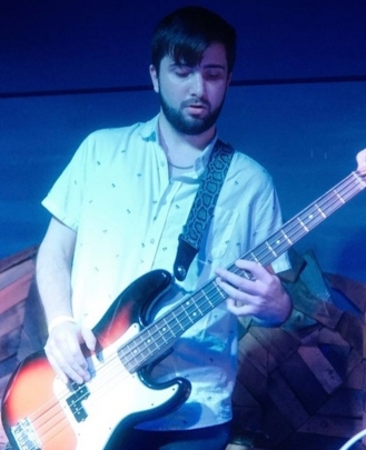 Guitar Teacher, Bass Guitar Teacher, Vocal Teacher, Keyboard + Piano Teacher Nicolas Plesko
