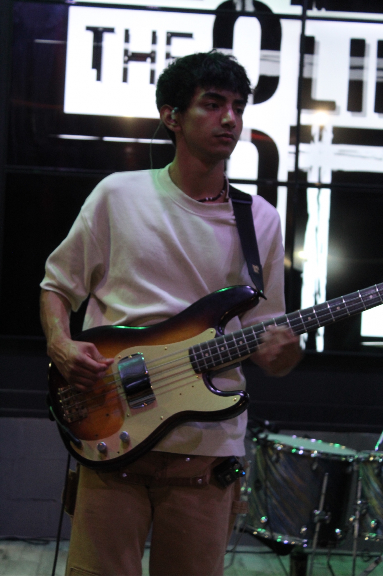 Bass Guitar Teacher, Guitar Teacher Eric Mora