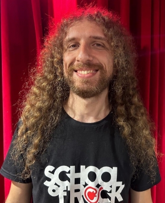 Instrutor de Ensaio e Professor de Guitarra, Canto e Teclado Fabio Manarin