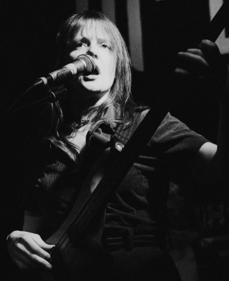 Bass Guitar Teacher, Guitar Teacher, Keyboard + Piano Teacher, Vocal Teacher Fiona Stever