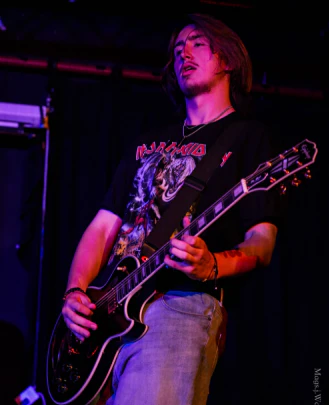 Bass Guitar Teacher Flynn Beynon