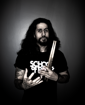 Professor de Bateria Gabriel Cartes