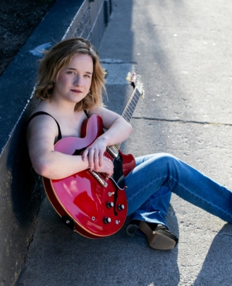 Guitar Teacher, Vocal Teacher, Keyboard + Piano Teacher Joane