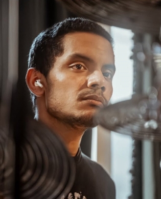 Drums Teacher, Guitar Teacher Jose Salazar